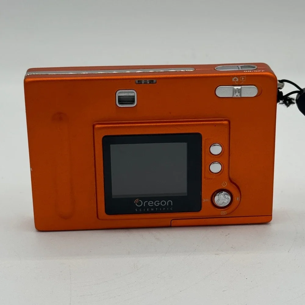 Oregon Scientific DS6688 3.0MP Digital Camera Orange Slim Y2K Vintage f=8.34mm